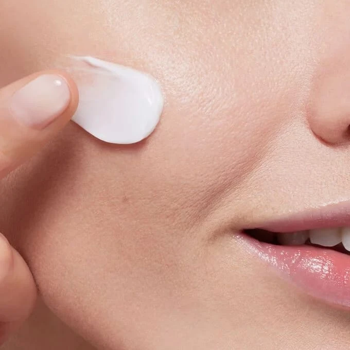 Clarins Hydra-Essentiel Restoring Cream Mask All Skin Type 75ml 3 Clarins Hydra-Essentiel Restoring Cream Mask All Skin Type 75ml - Image 3